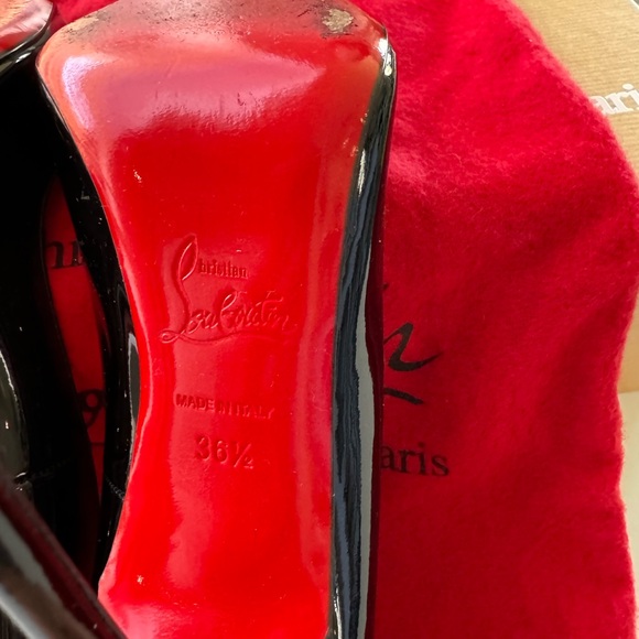 Christian Louboutin
So Kate Patent Pointed-Toe Red Sole Pump - Picture 13 of 16